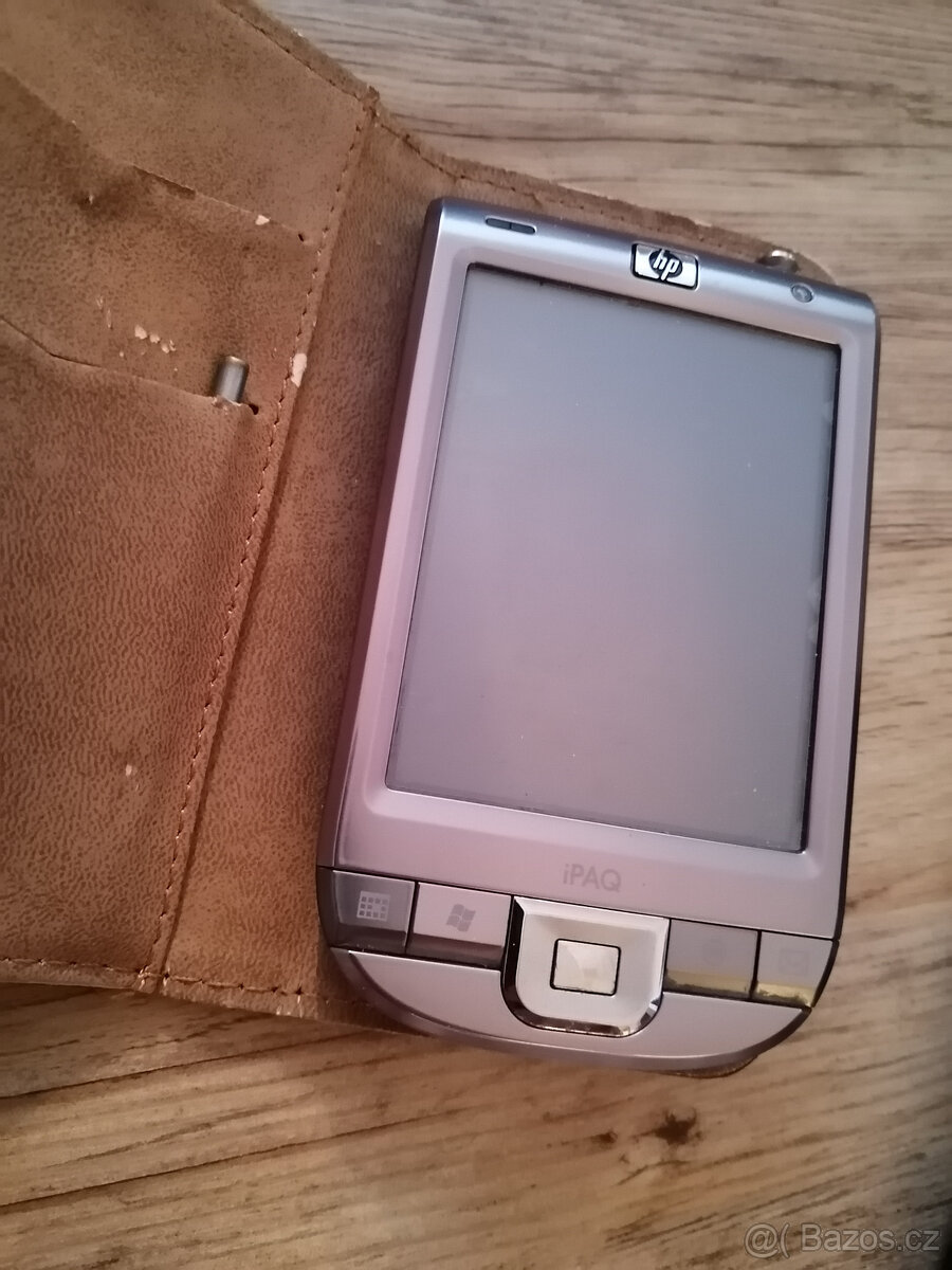 Kapesní PC HP iPAQ 114 Classic Handheld - 2