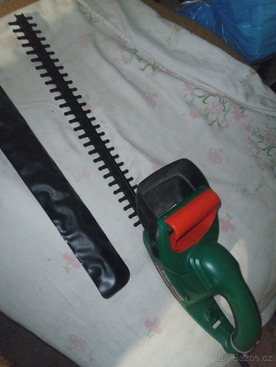 Prodám plotostřih na 230V - 2