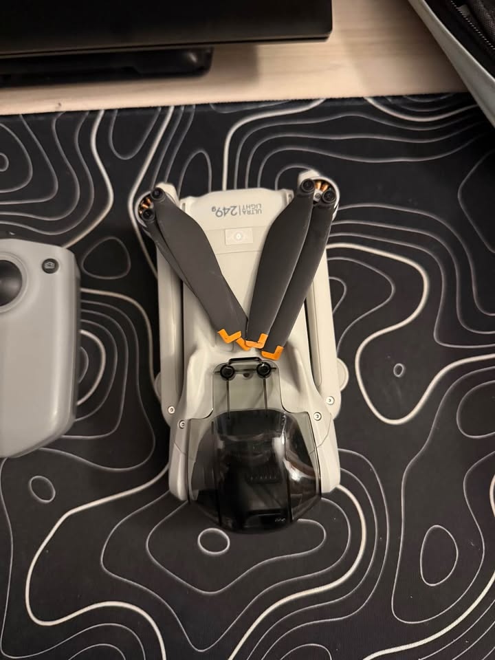 DRON DJI MINI 3 - 2
