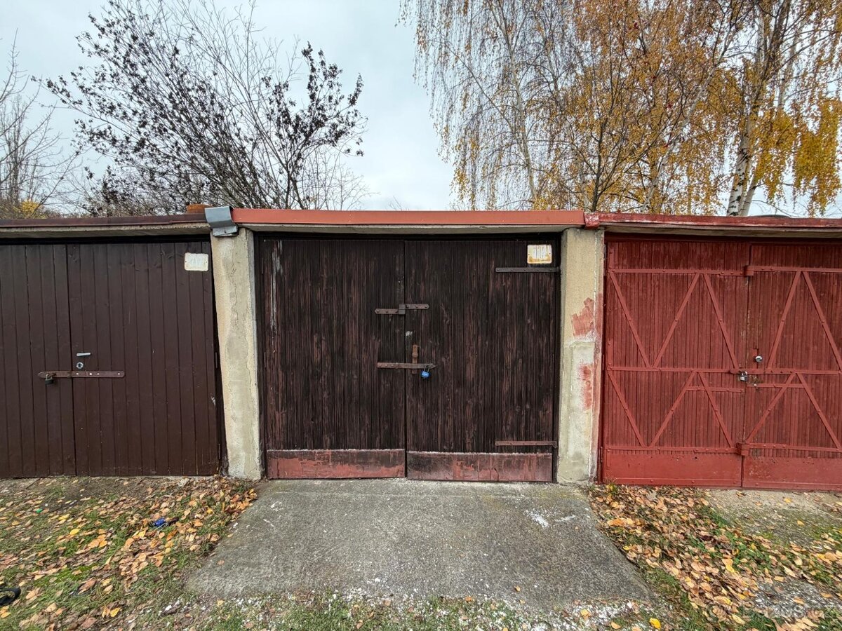 Garáž, ul. Pionýrů, Most - 2