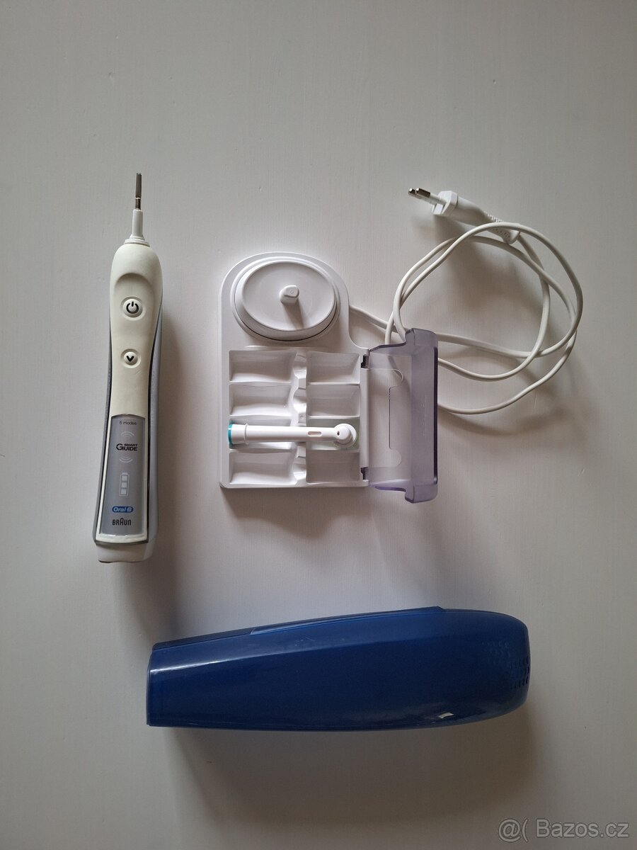 Zubní kartáček Oral B - 2