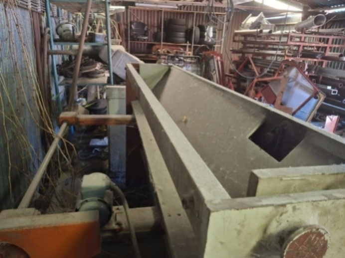 Tabulové nůžky NTE 2000/2,5B z roku 1977 - 2