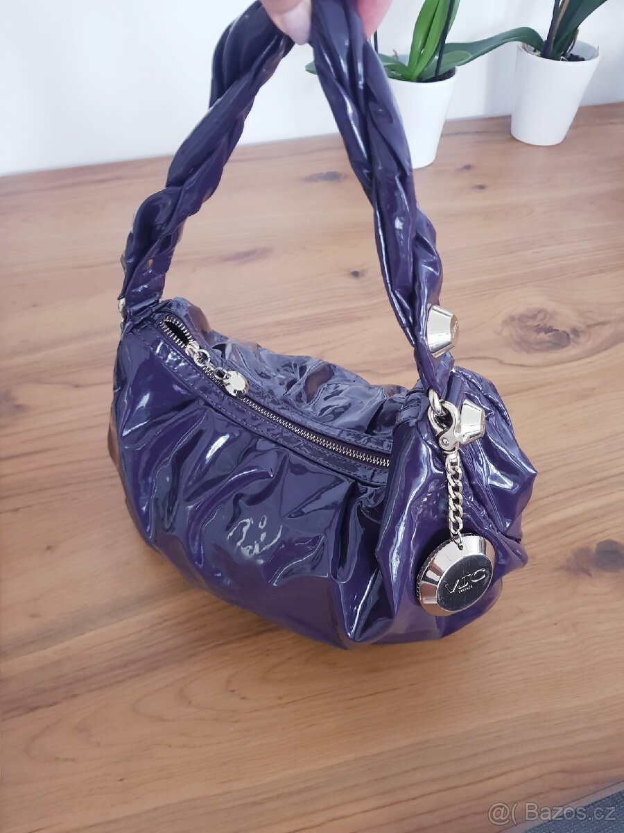 Kabelka Versace pc: 17.000kč - 2