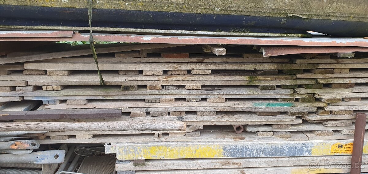 Prodám trubkové lešení + lešení novejšiho typu - 2