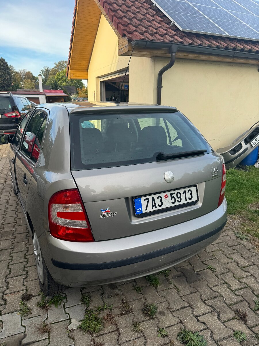 Pronájem vozů na rozvoz jídla - Škoda Fabia - 2