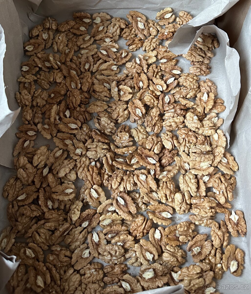 Vlasske loupane orechy - pulky - 2