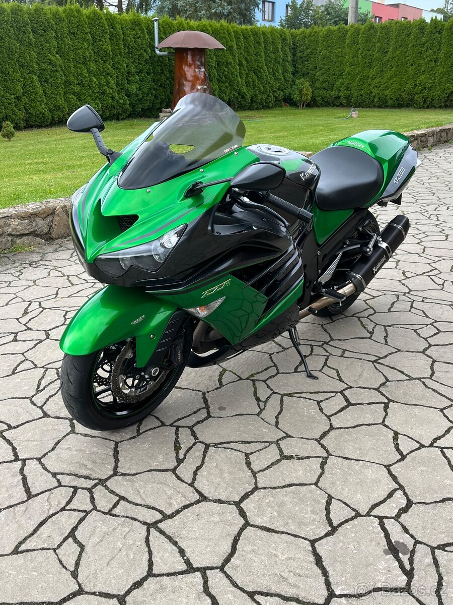 Kawasaki ZZR 1400 r.v.2018 najeto 14719km - 2
