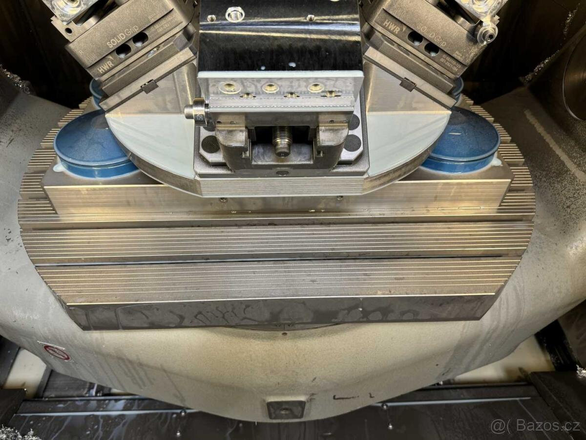 Obráběcí centra - pětiosá C 42U - 2