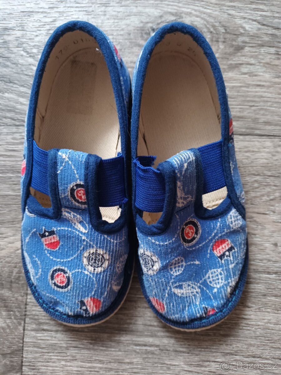 Dětské modré bačkory, vel. 24 - 2