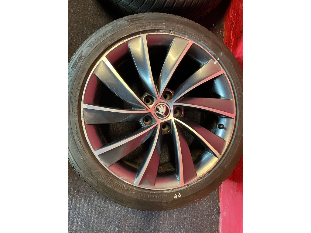 ALU disky 5x112 R18 6Jx18H2 ET 44 se zimními pneu 235/45 R18 - 2