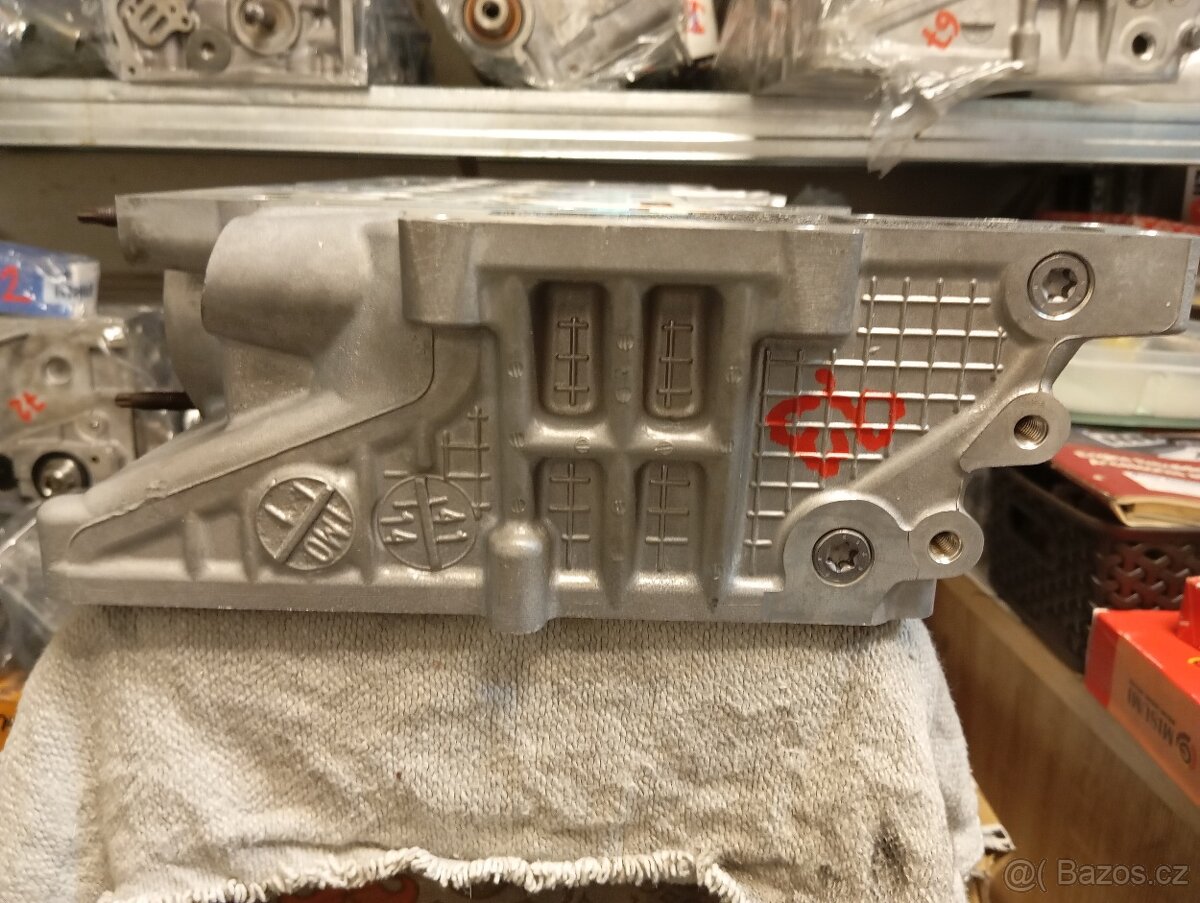 Hlava válců BMW 2.0 4v - 2