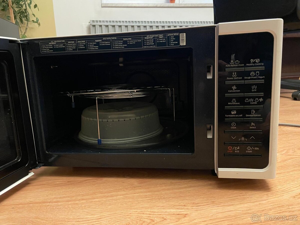 Mikrovlnná trouba Samsung - horkovzduch, gril - 2