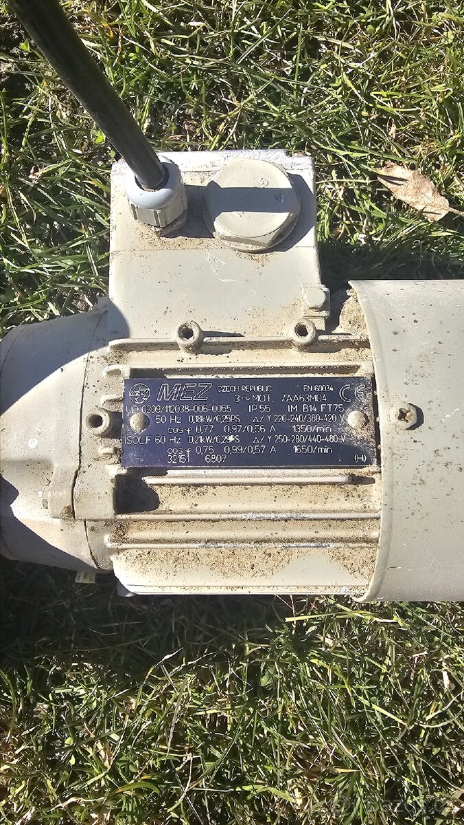 Elektromotor s převodovkou - 2