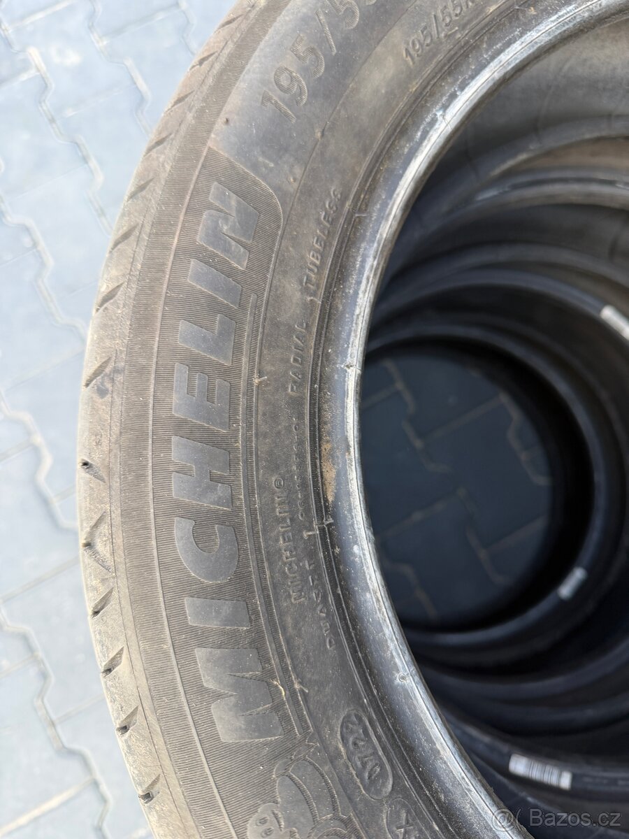 Pneu Michelin 195/55 R16 - 2