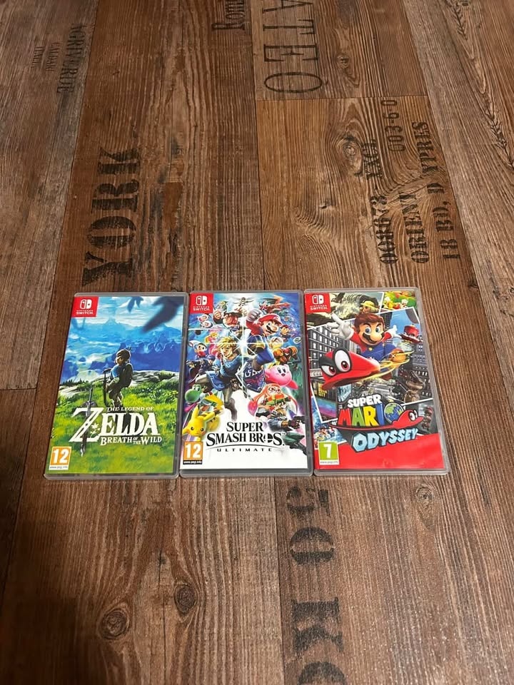 Nintendo Switch OLED + 3 hry a příslušenství - 2