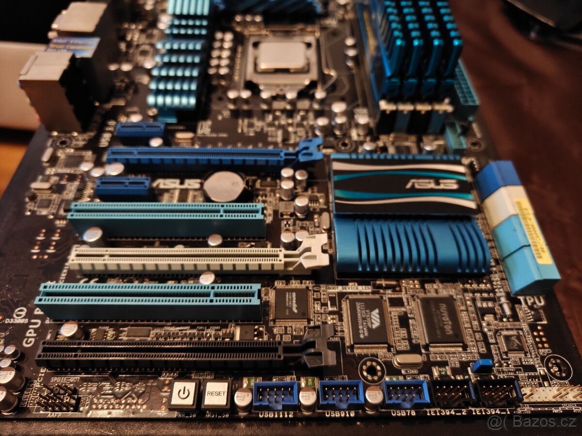 ASUS P8Z68-V PRO (intel Z68) + i5 2500K - 2