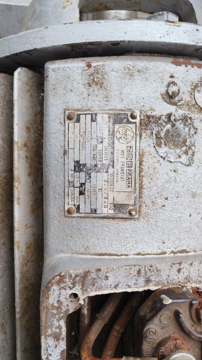 Elektromotor s vozíkem - 2