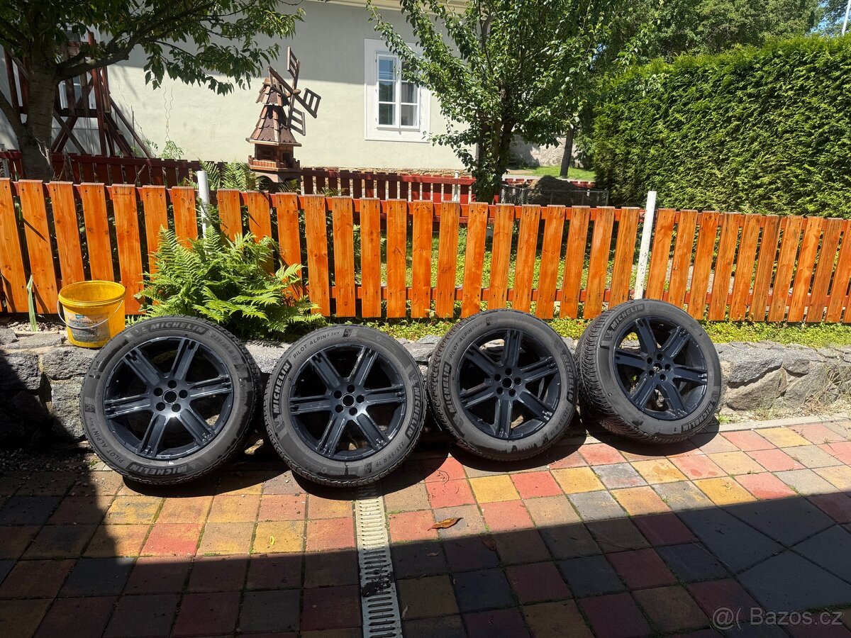 Original kola 5x108 r19 s pneu 235/55 zimní