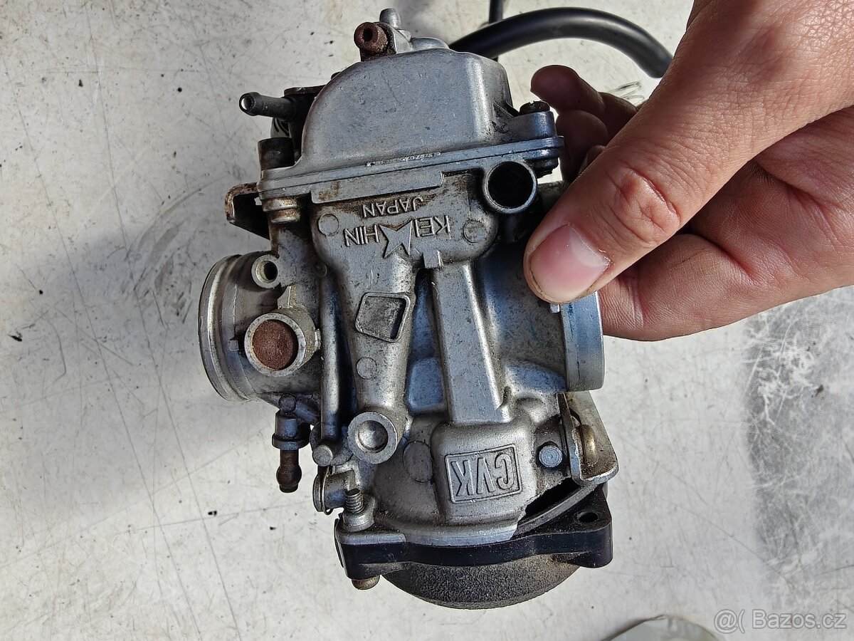 Kawasaki ER-5 - karburátory - příruby - 2