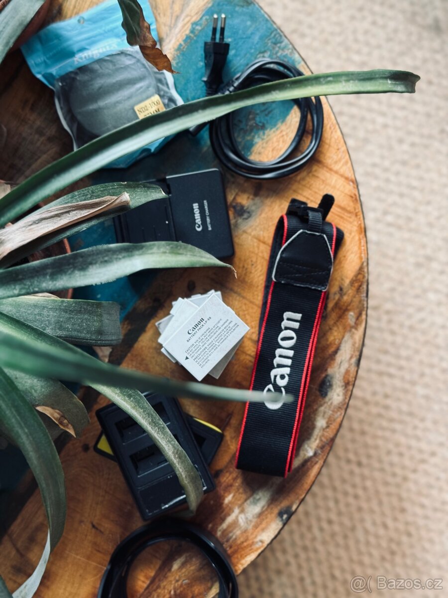 Canon EOS 700D + objektivy a příslušenství – skvělý stav - 2