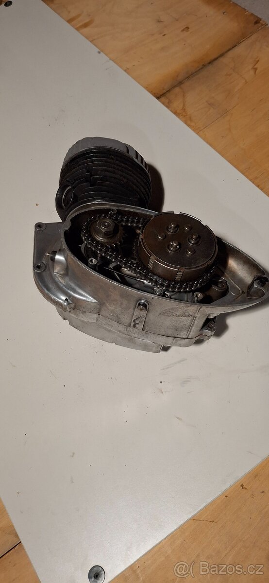 Motor JAWA 250/559 - 2