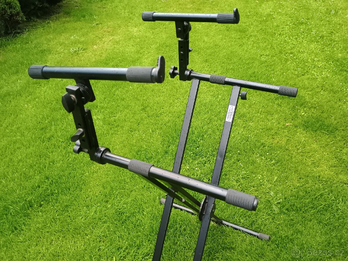 Stojan na klávesy - 2