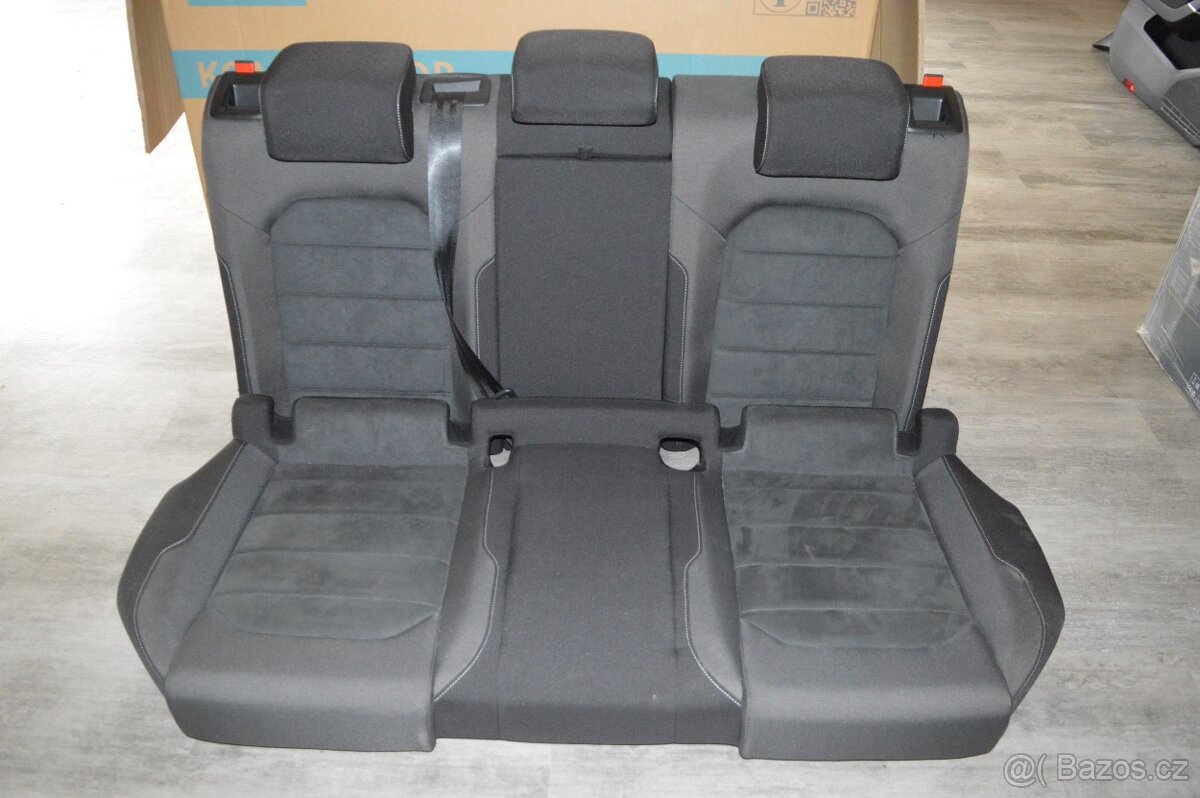 Golf 7 - sedačky - výhřev + masážní - 2