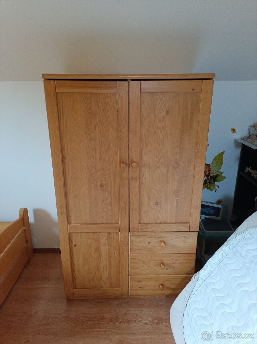 Dětský nábytek z masivu - 2