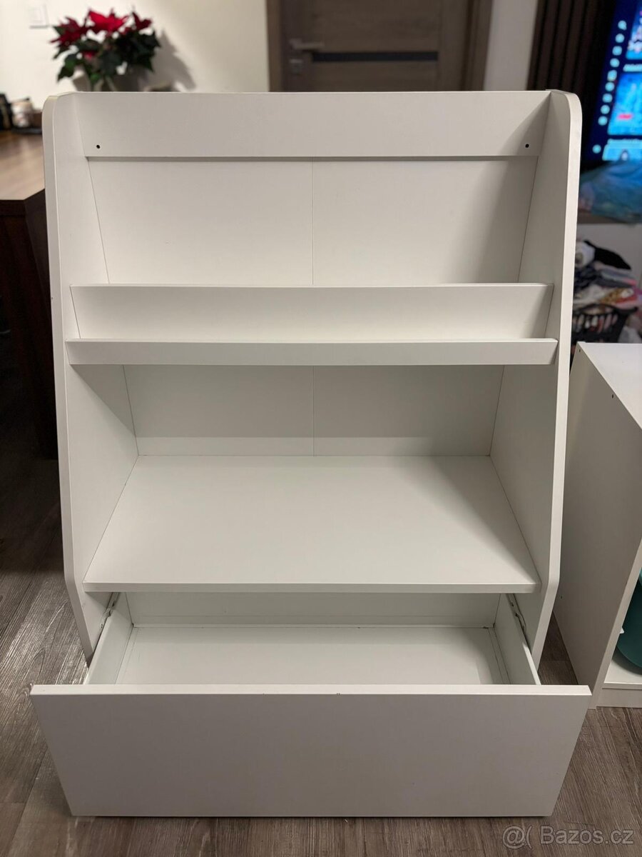 Knihovna + organizér na hračky - 2