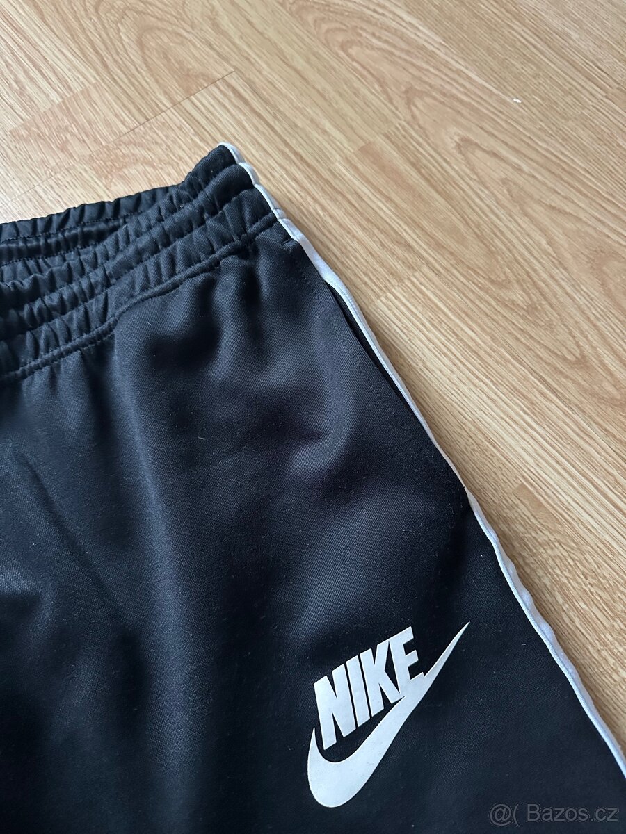 Pánské tepláky značky Nike - 2