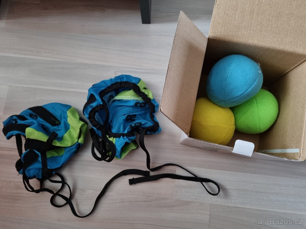 Honěná s balonky Pinhead - 2