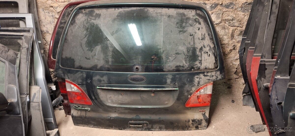 Ford Galaxy 5 té dveře - 2