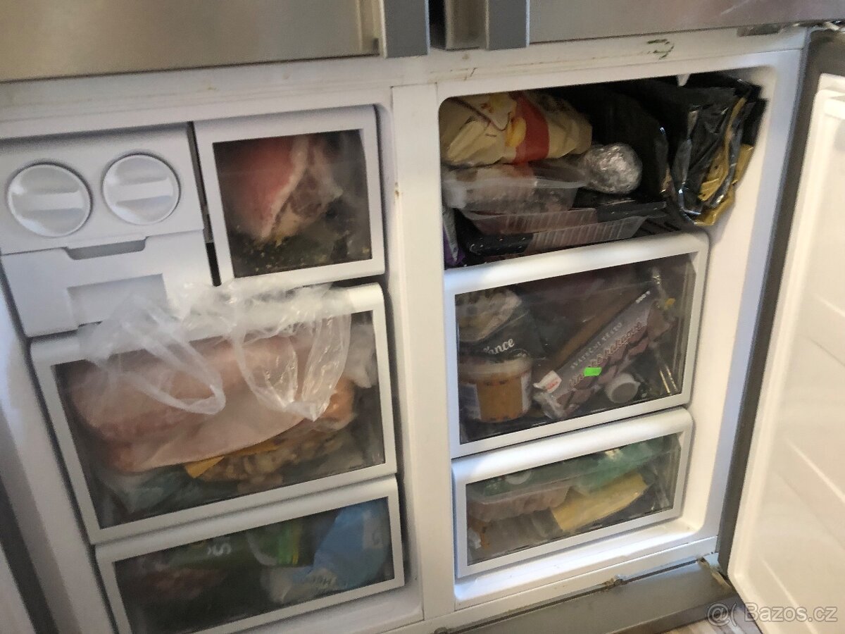 Americká lednice BEKO - 2