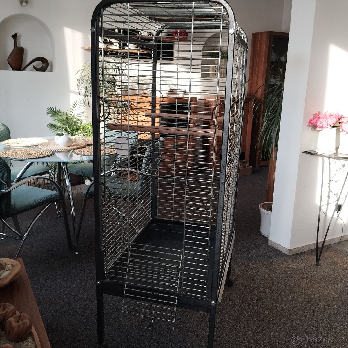 Prodám voliéru pro většího papouška - 2