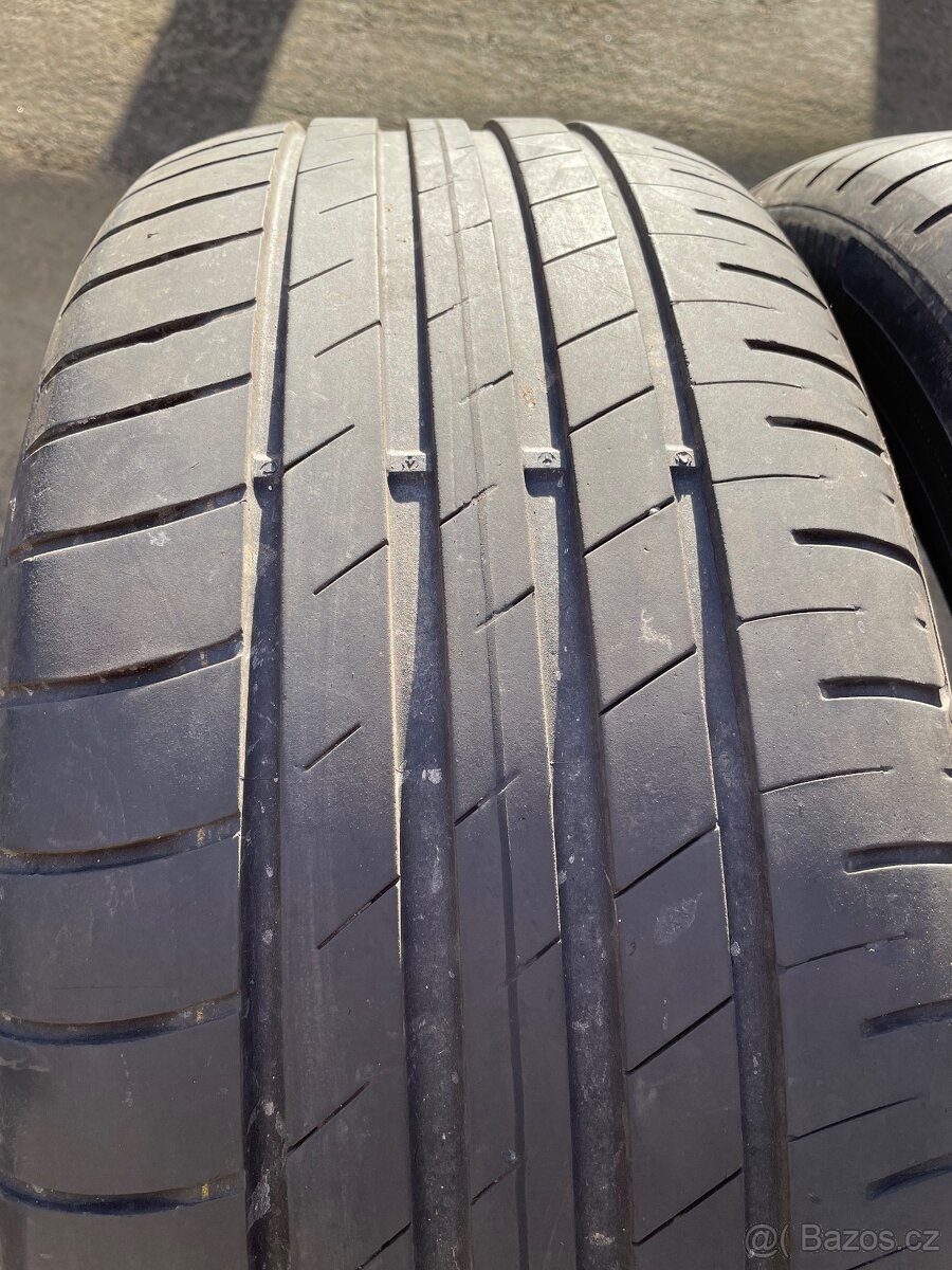 GoodYear 225/55R17 letní - 2