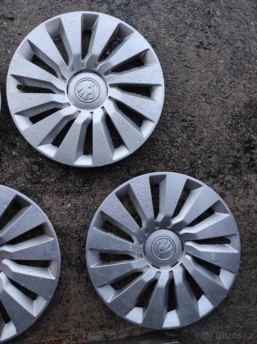 Sada 4 kusů poklic Škoda (16") - 2