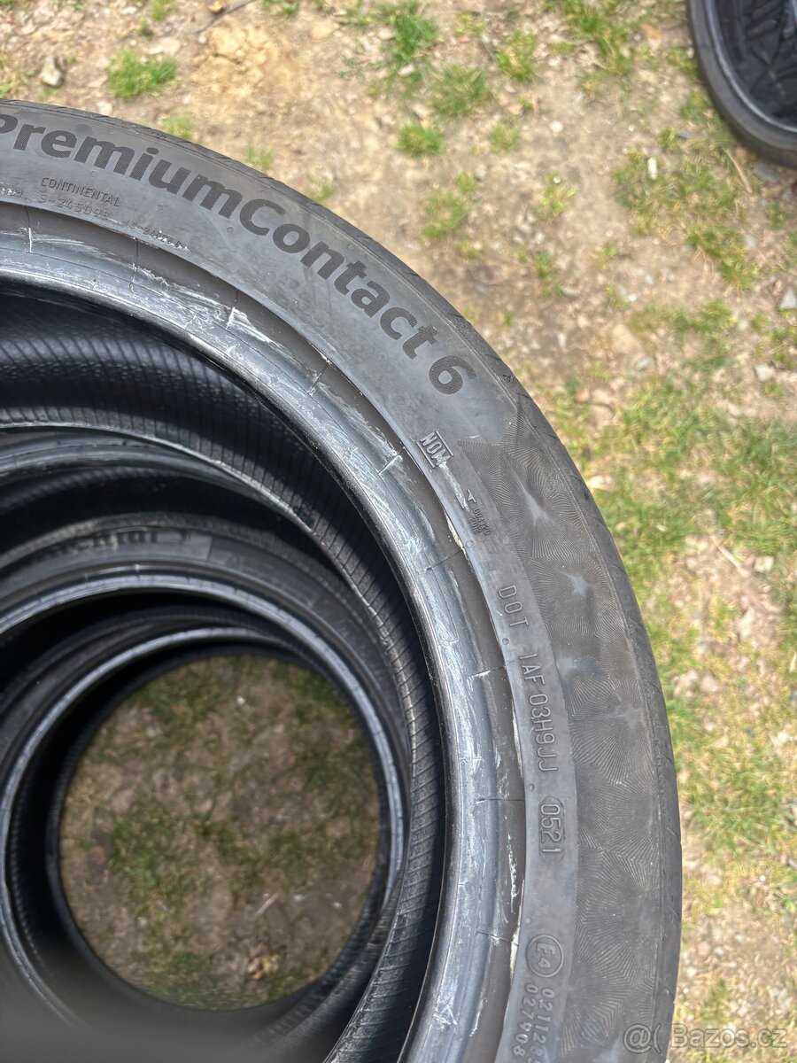 Continental 235/45/18 - 2