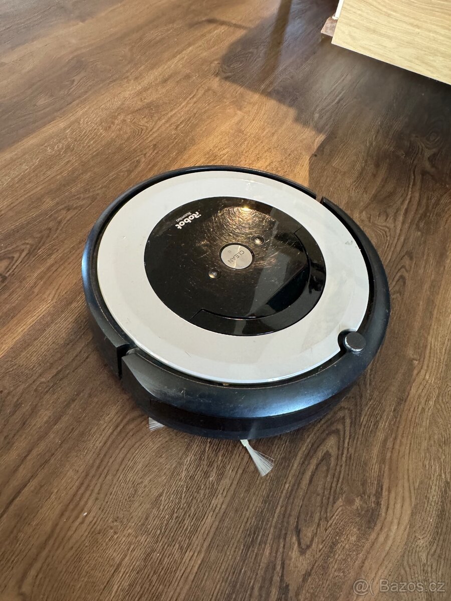 Robotický vysavač iRobot Roomba - 2