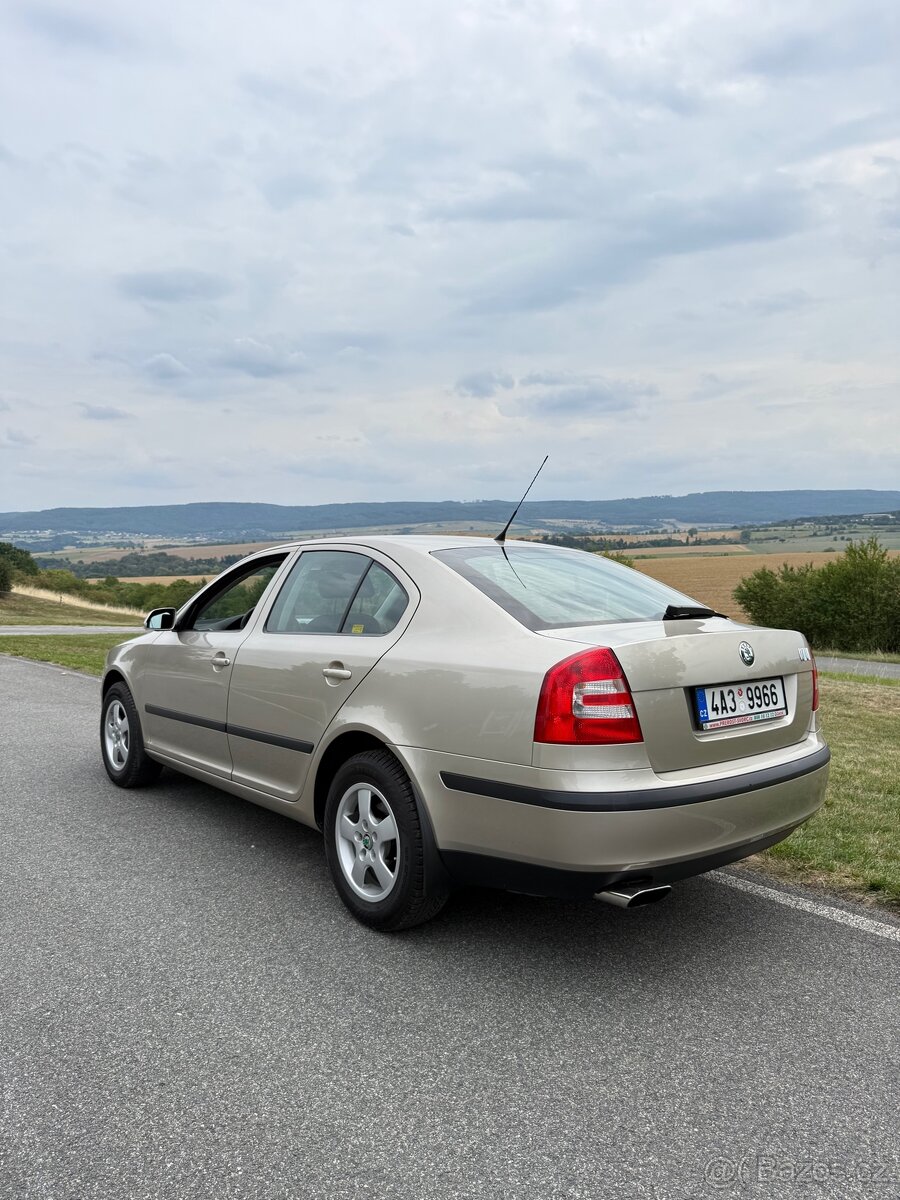 Škoda Octavia II Elegance 1.6MPi sedan - 66tis KM - 2