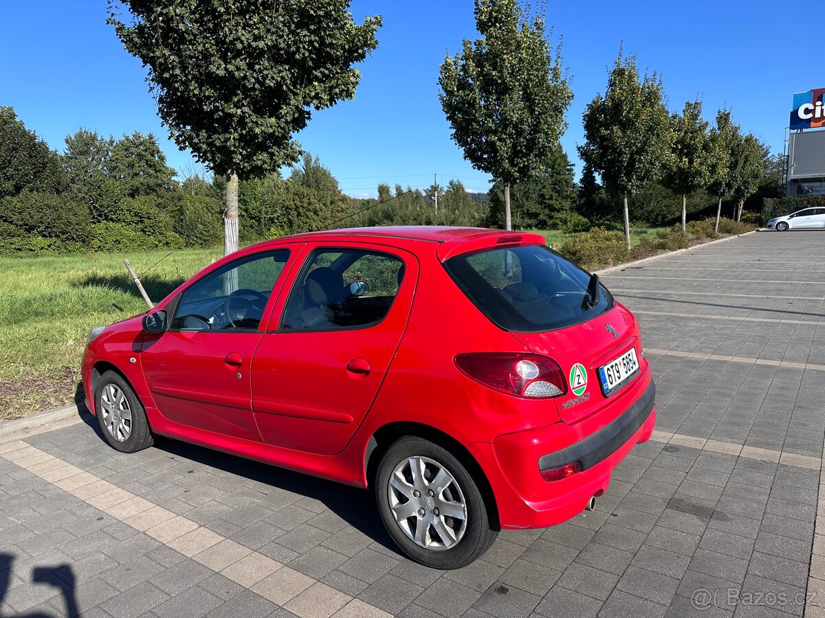 Peugeot 206+ 1.4 55 kW, rok 2010 – Euro 4 - 2