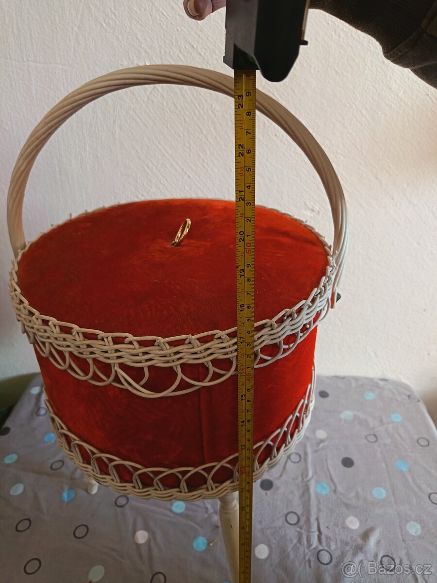 Stolička na šperky/ šití - 2