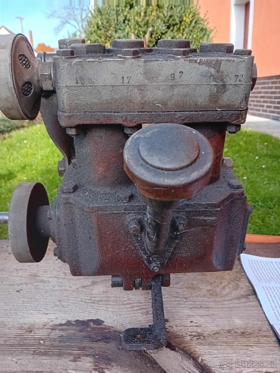 Dvoupístový kompresor - 2