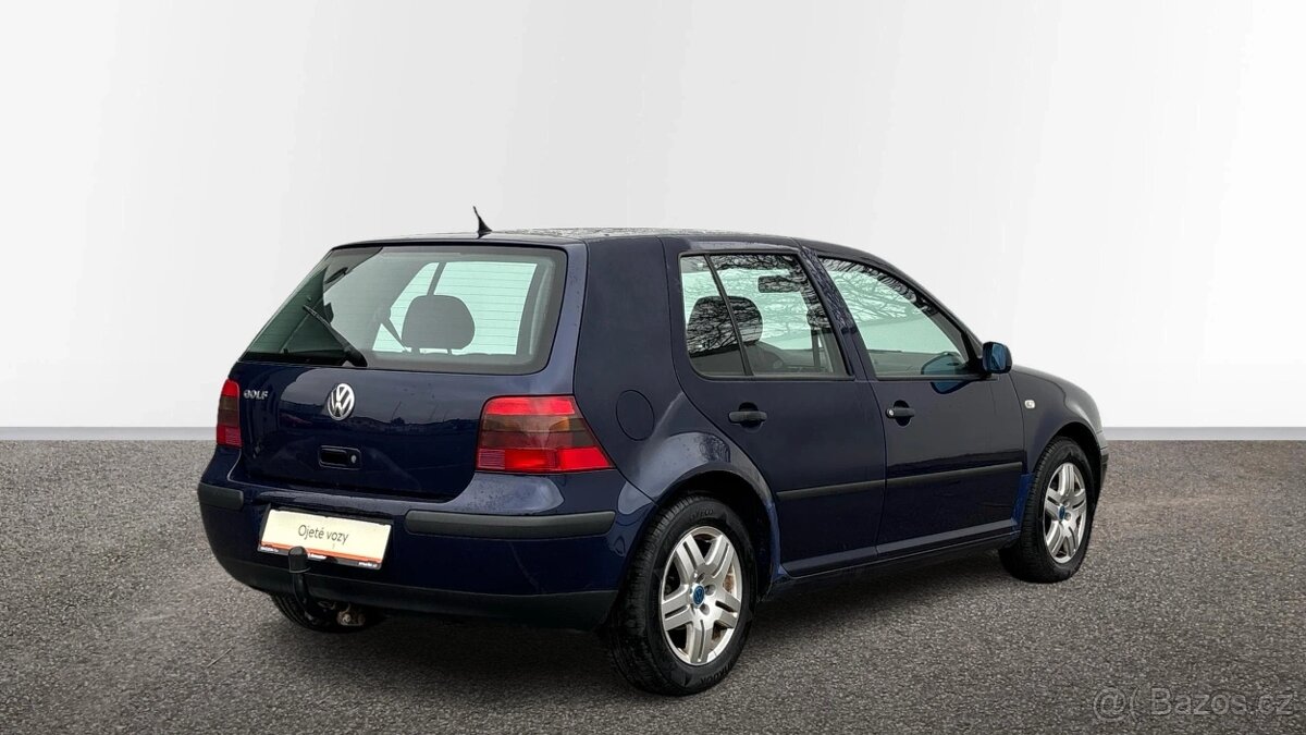 Volkswagen Golf 1,6 i 77 kW - 2