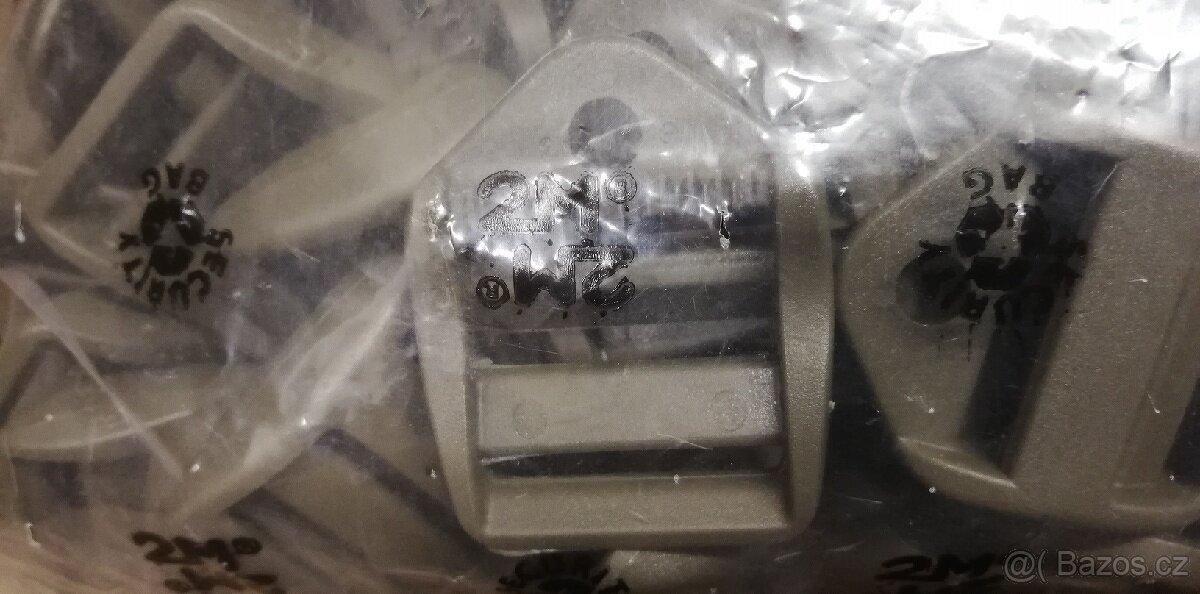 Plastová průvlečka spona přezka na popruh 25 mm - 2