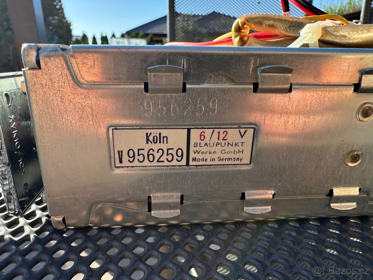 Autorádio Blaupunkt Koln se zesilovačem - 2