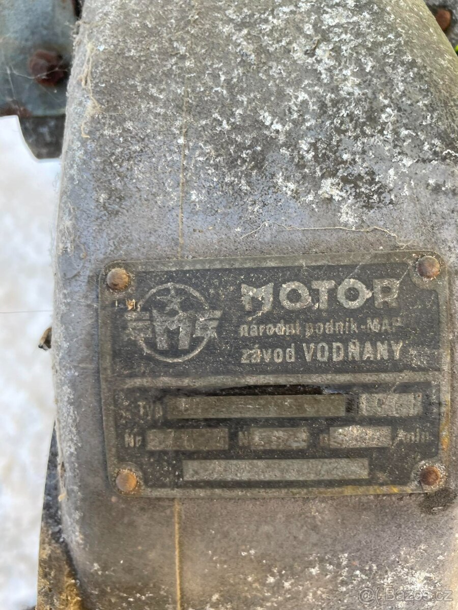 prodám díly na PF 62-Motorobot PF-62-Veterán - 2