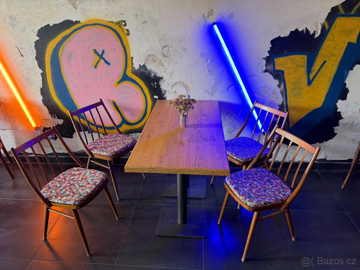 Stůl do kavárny + 4 židle TON SET 3 - 2