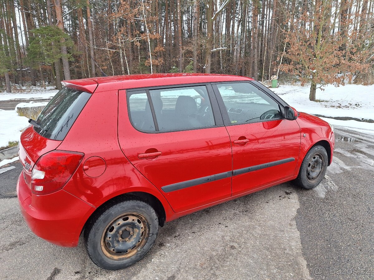 Škoda Fabia II 1.2HTP nová STK - 2