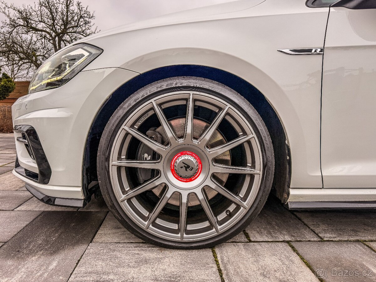 VW Golf R Variant 2.0 TSI 221 kW 4Motion DSG - 2