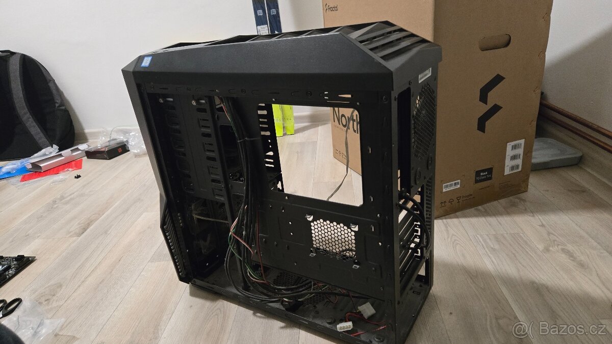 Počítačová skřín, Case - 2